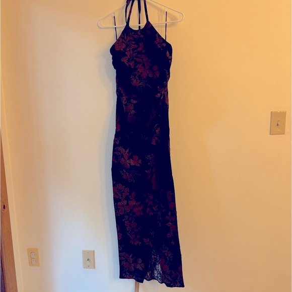 Reformation Black and Gold Backless Dress - Picture 5 of 8